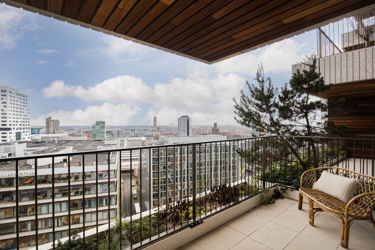 Foto 19 van Hoola van Nootenstraat 299