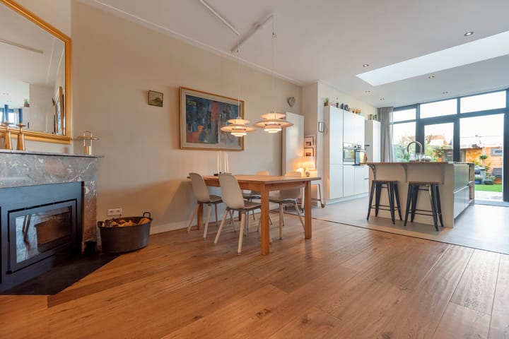 Foto 16 van Van 't Hoffstraat 83