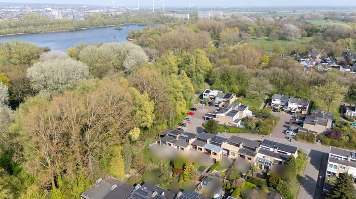 Photo 2 of Wolvegastraat 19