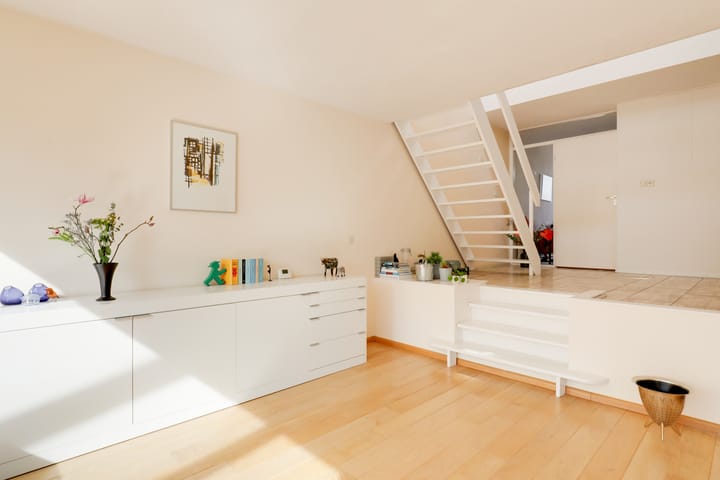 Photo 25 of Wolvegastraat 19