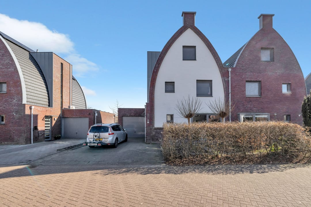 Foto 2 van Helwerd 3