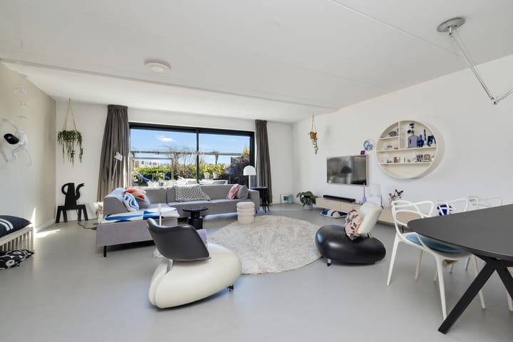 Foto 14 van Helwerd 3