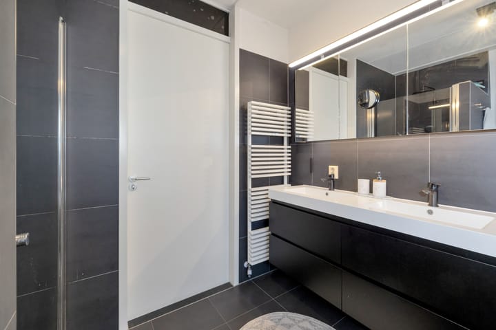 Foto 36 van Helwerd 3