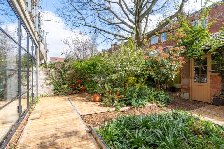 Foto 23 van Queridostraat 15