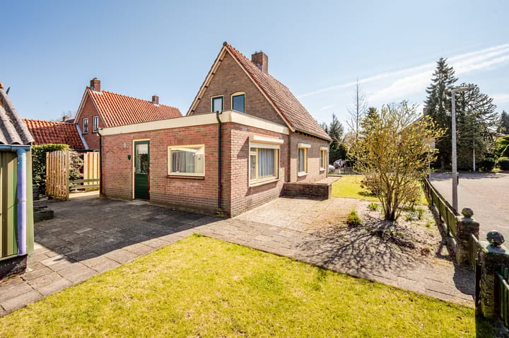 Foto 2 van Larixweg 6