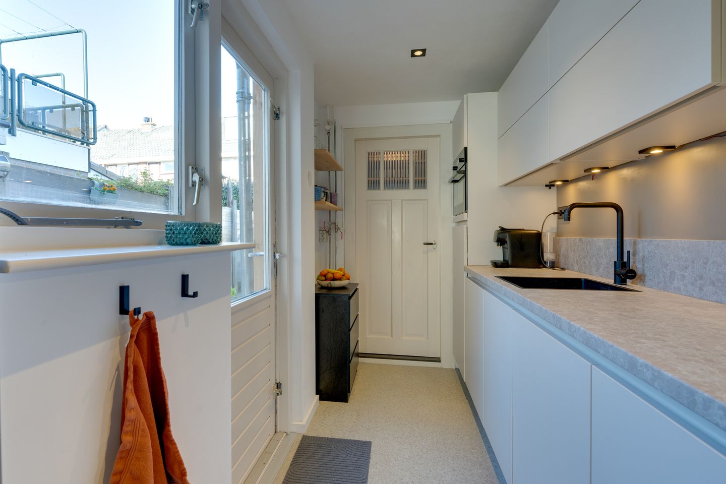 Foto 19 van Houthavenstraat 43