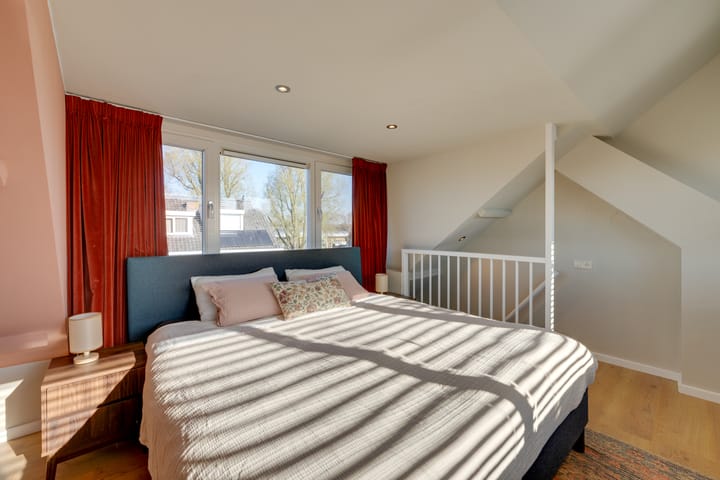 Foto 42 van Houthavenstraat 43