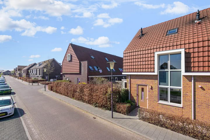 Foto 35 van Zwanenbloem 51