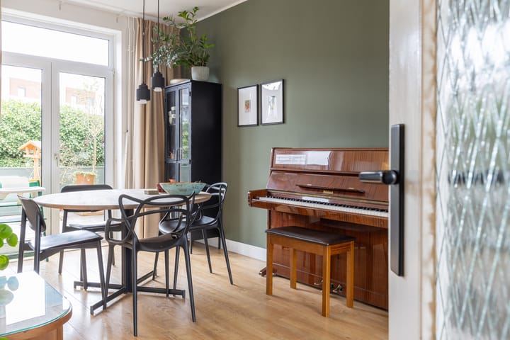 Foto 8 van Laan van Nieuw-Guinea 33-BS