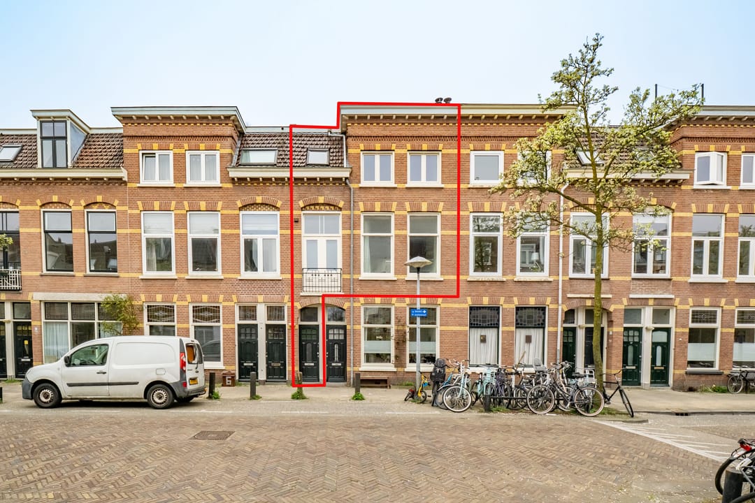 Photo 1 of Bilderdijkstraat 8-BS