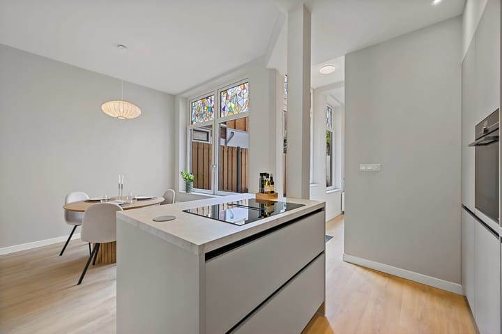 Foto 12 van Kenaustraat 10