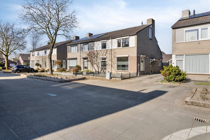 Foto 1 van Christinastraat 7