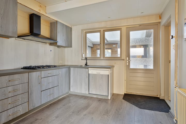 Foto 12 van Christinastraat 7