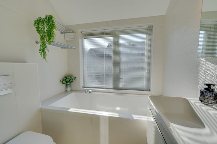 Foto 38 van Houthavenstraat 43