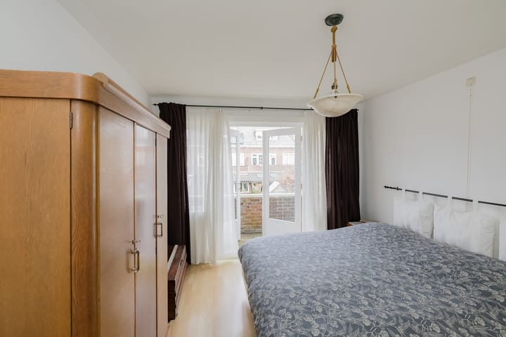 Photo 48 of Marsstraat 107