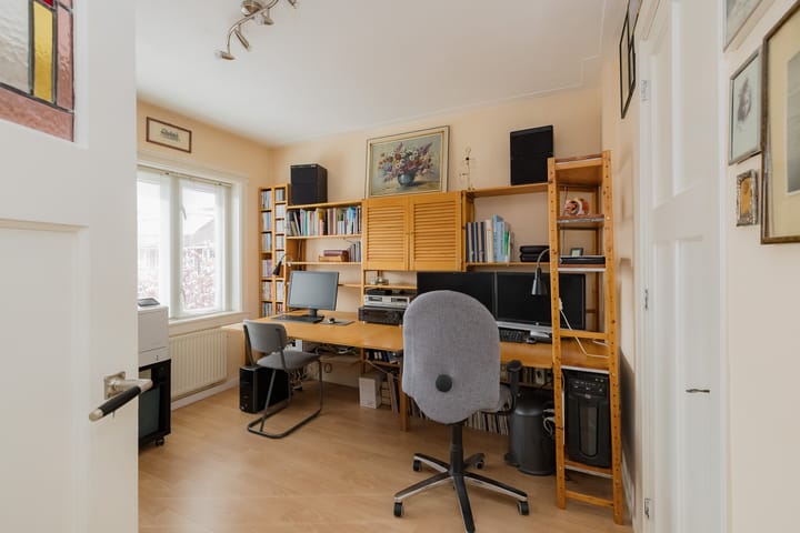 Photo 55 of Marsstraat 107