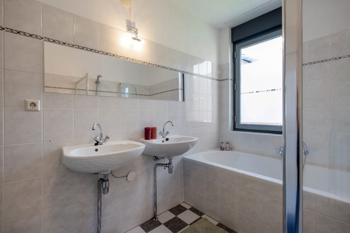 Foto 26 van Ceramstraat 8