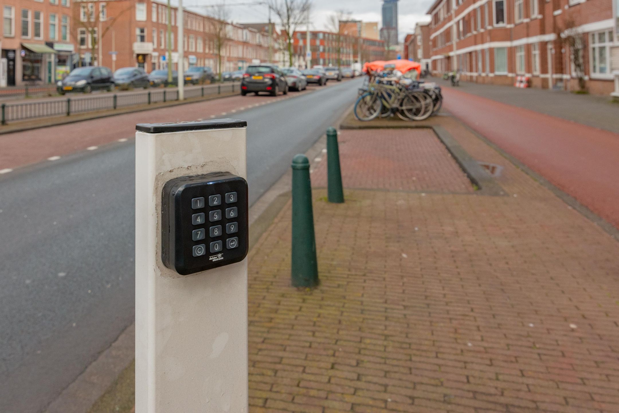 Photo 3 of Zuigerstraat 151