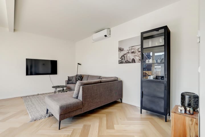 Photo 4 of Sint Adriaanstraat 7-C