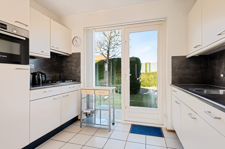 Foto 11 van De Witte Raaflaan 169