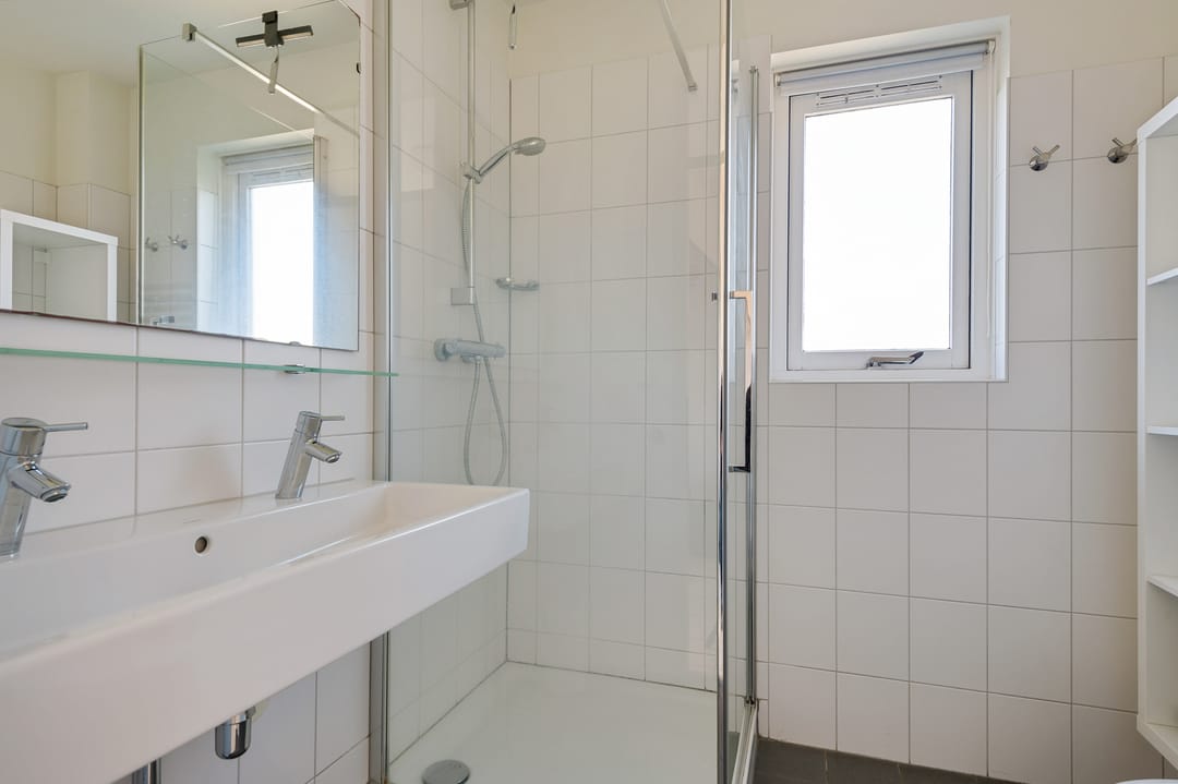 Foto 16 van De Witte Raaflaan 169