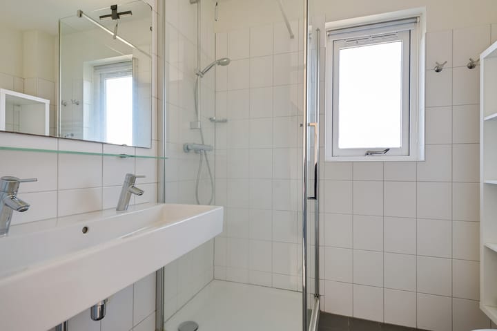 Foto 16 van De Witte Raaflaan 169