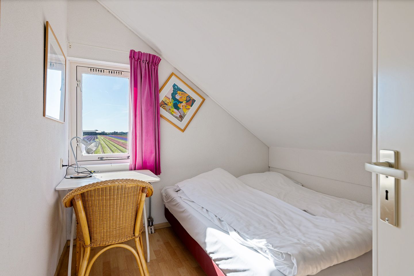 Foto 20 van De Witte Raaflaan 169