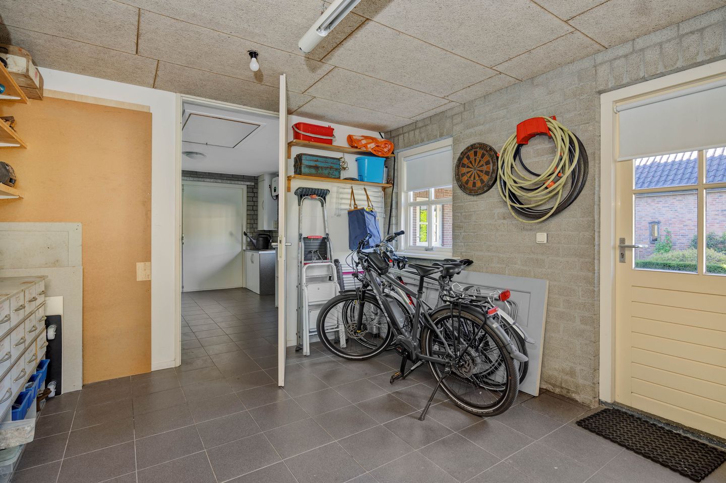 Foto 44 van Dissel 20