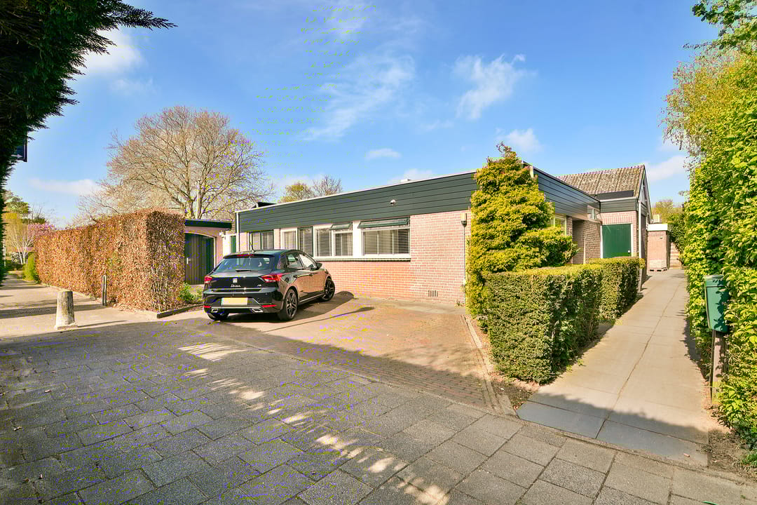 Photo 1 of Raiffeisenstraat 13