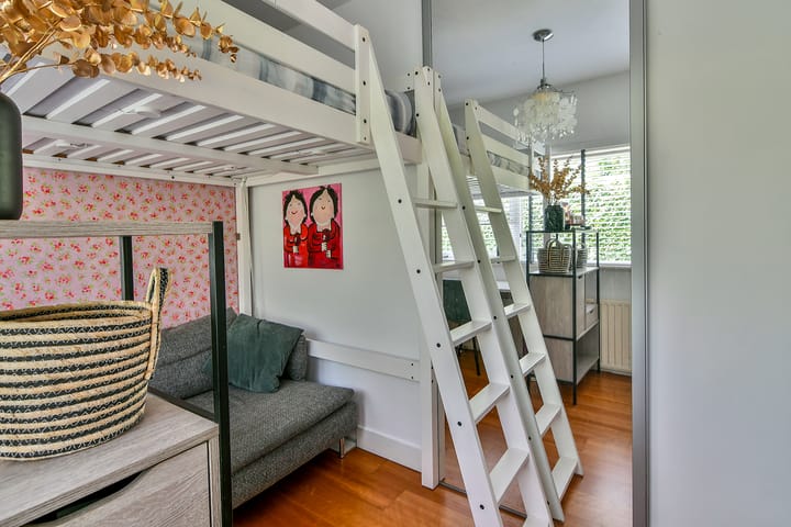 Foto 12 van Raiffeisenstraat 13