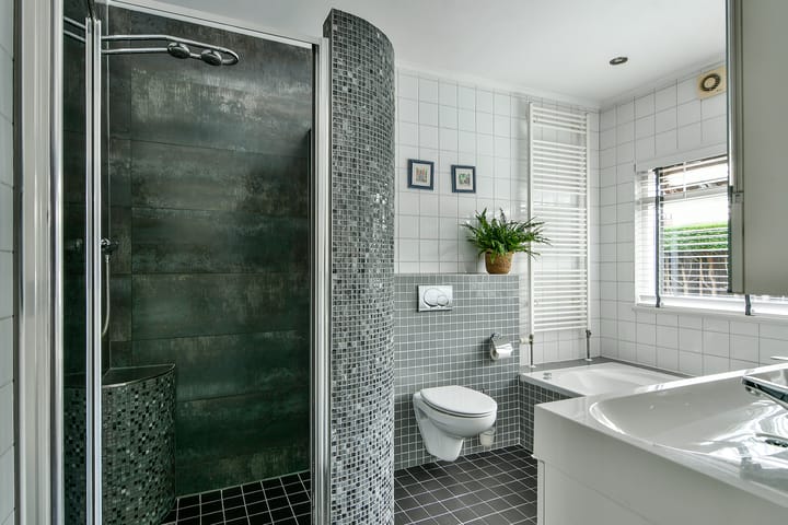 Foto 15 van Raiffeisenstraat 13