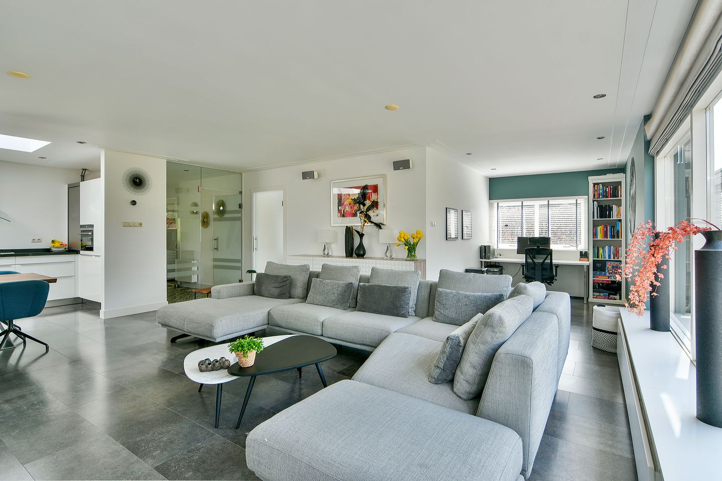 Photo 25 of Raiffeisenstraat 13