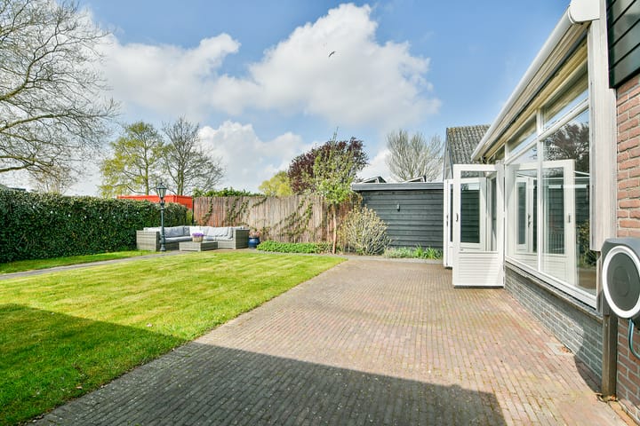 Foto 37 van Raiffeisenstraat 13