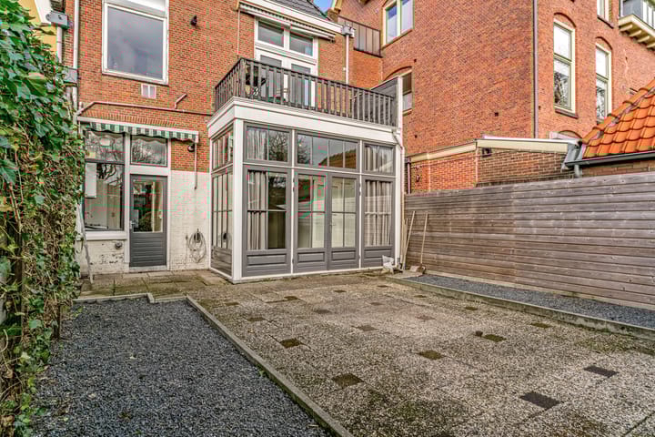 Foto 2 van Zoeterwoudsesingel 6