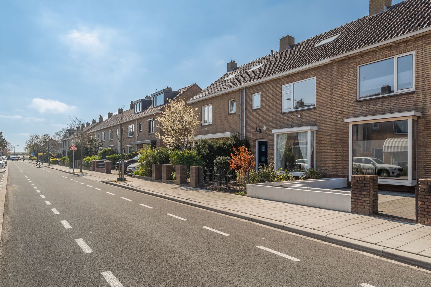 Foto 50 van Burgemeester Kampschöerstraat 43