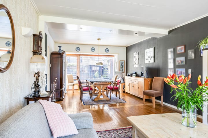 Photo 2 of Hertog van Saxenlaan 44