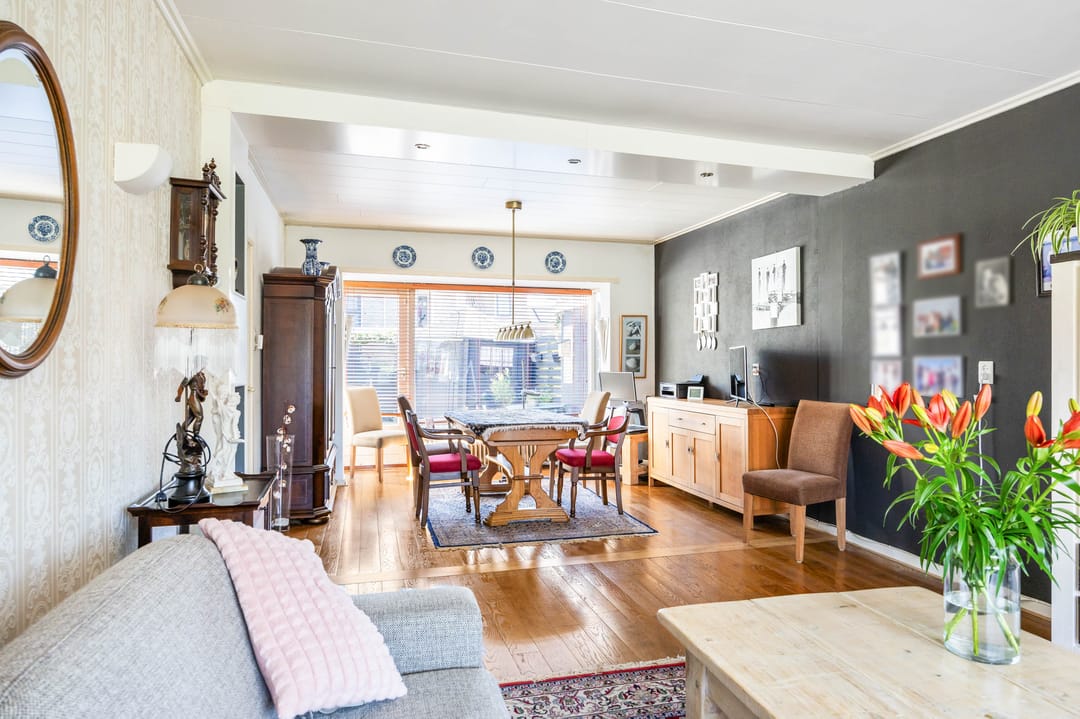 Photo 17 of Hertog van Saxenlaan 44