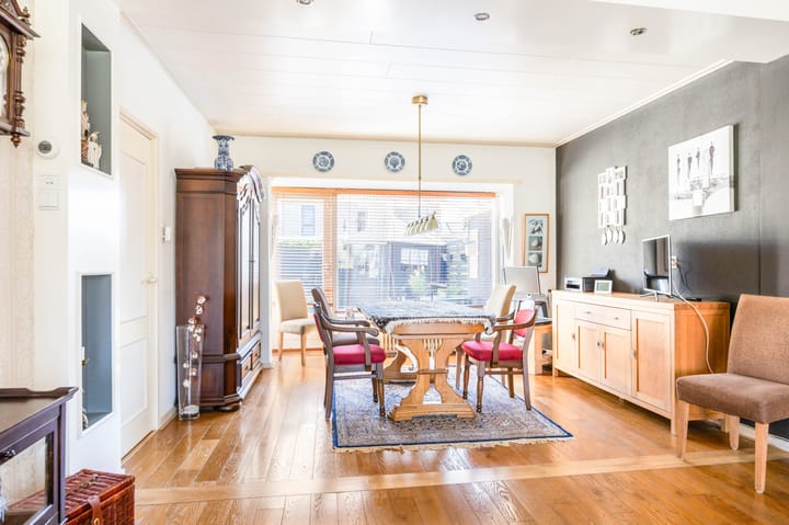 Photo 18 of Hertog van Saxenlaan 44