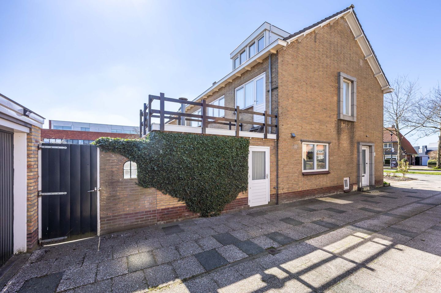 Photo 34 of Hertog van Saxenlaan 44