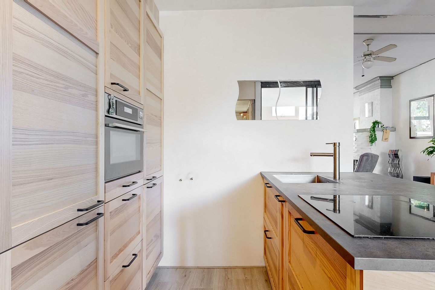 Foto 14 van Fenacoliuslaan 31-ZW