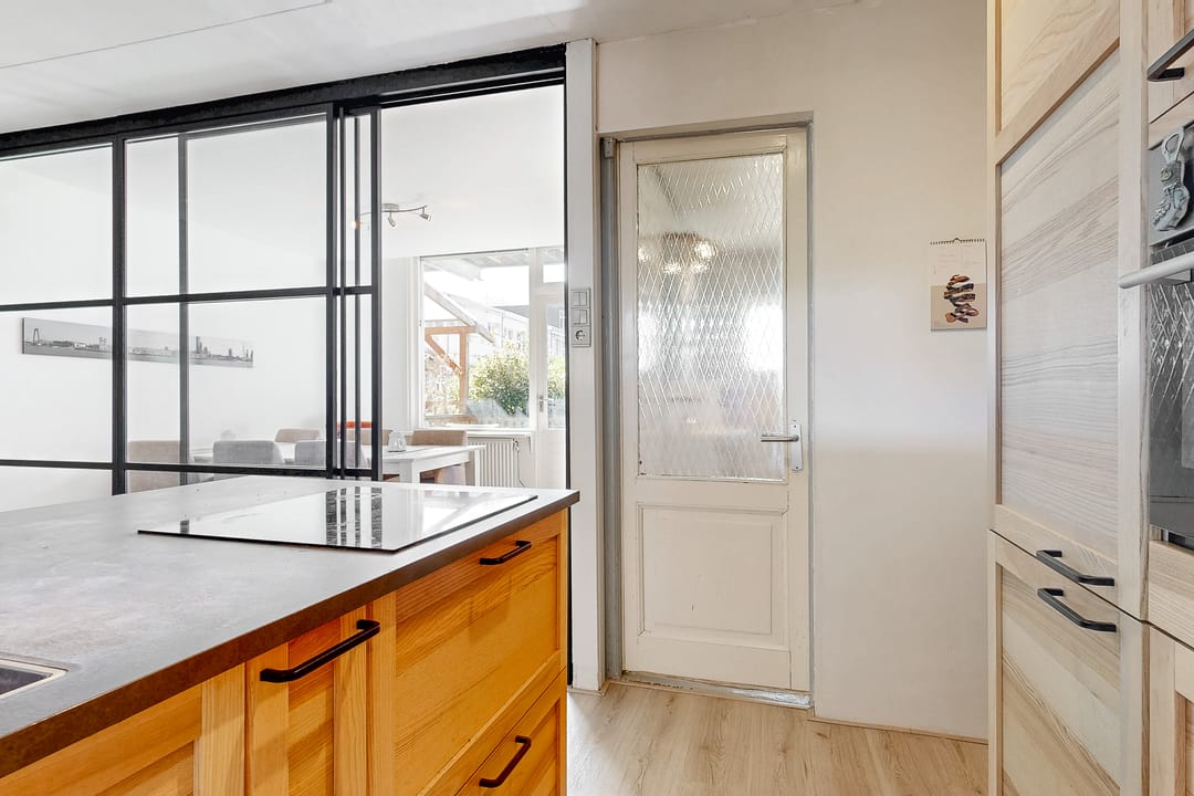 Foto 16 van Fenacoliuslaan 31-ZW