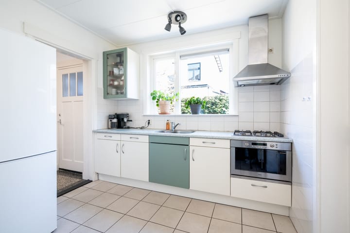 Foto 10 van Bloemheuvellaan 8