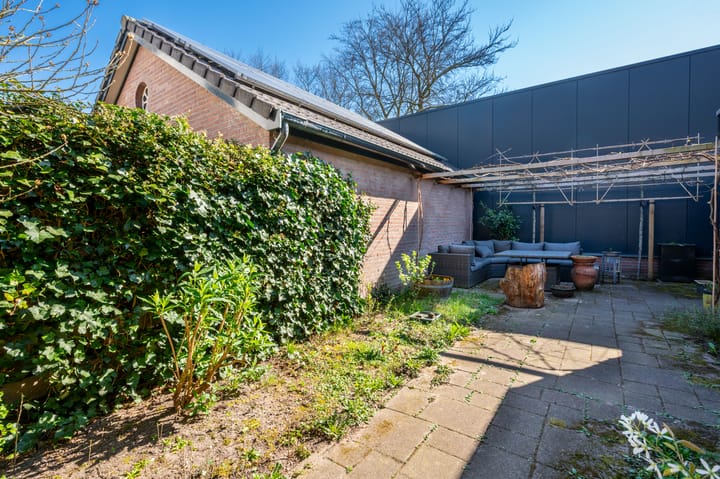 Foto 22 van Bloemheuvellaan 8