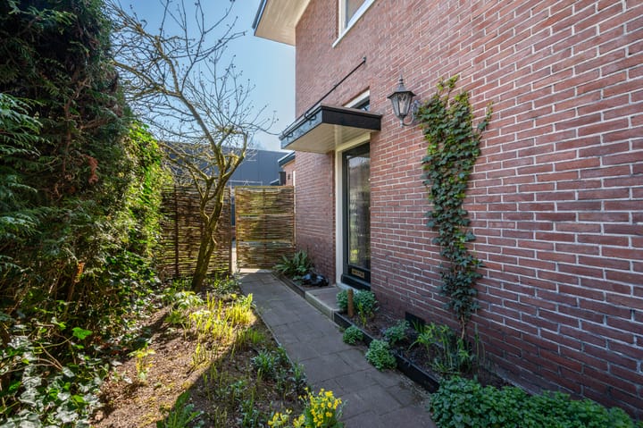 Foto 23 van Bloemheuvellaan 8