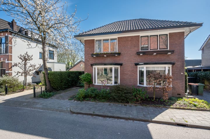 Foto 26 van Bloemheuvellaan 8