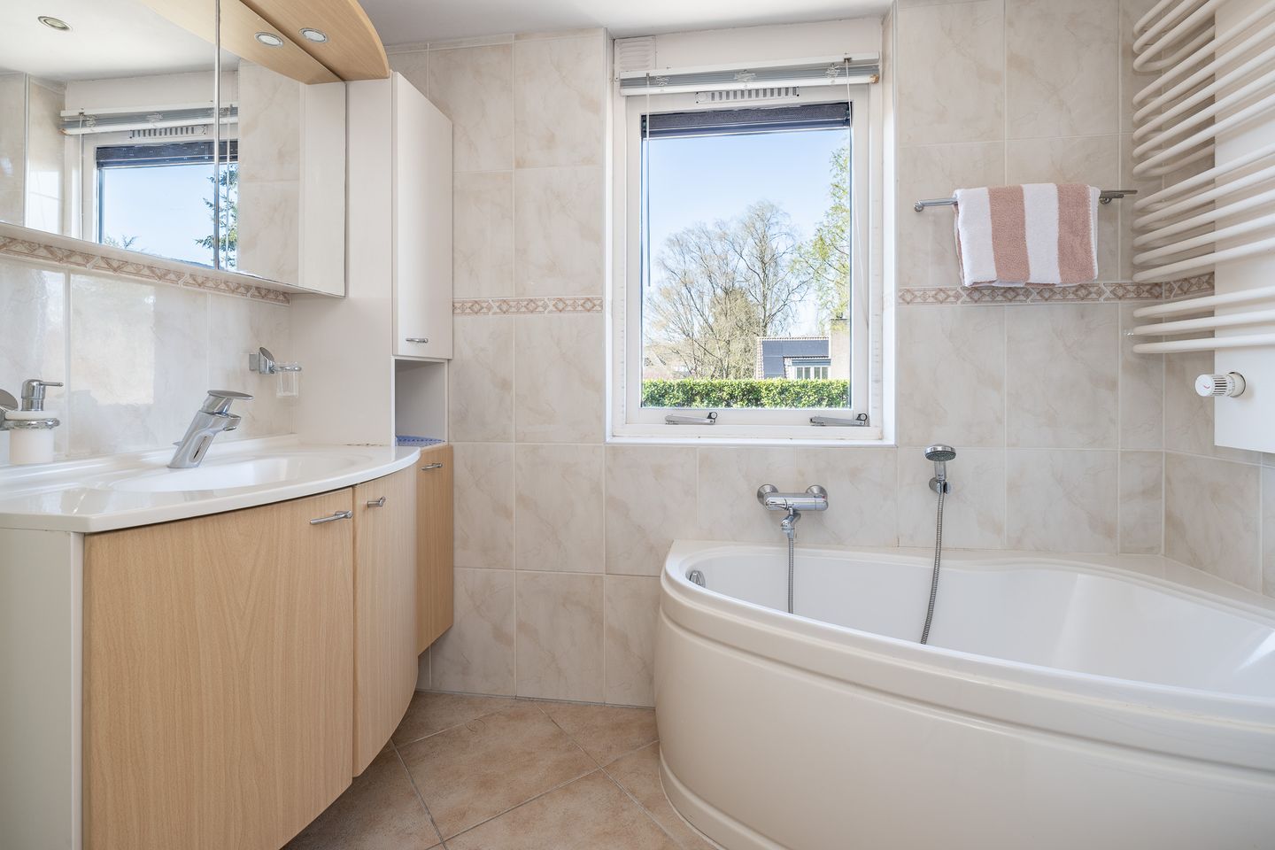 Photo 20 of Pater de Leeuwweg 31