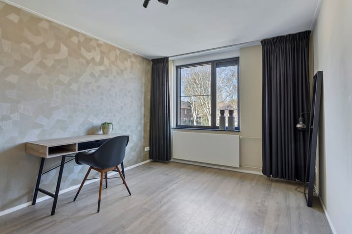 Foto 18 van Kruizemuntstraat 835