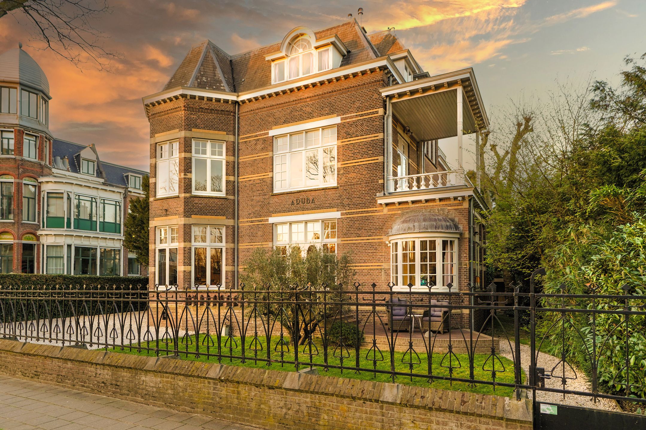 Photo 105 of Nieuwe Parklaan 15