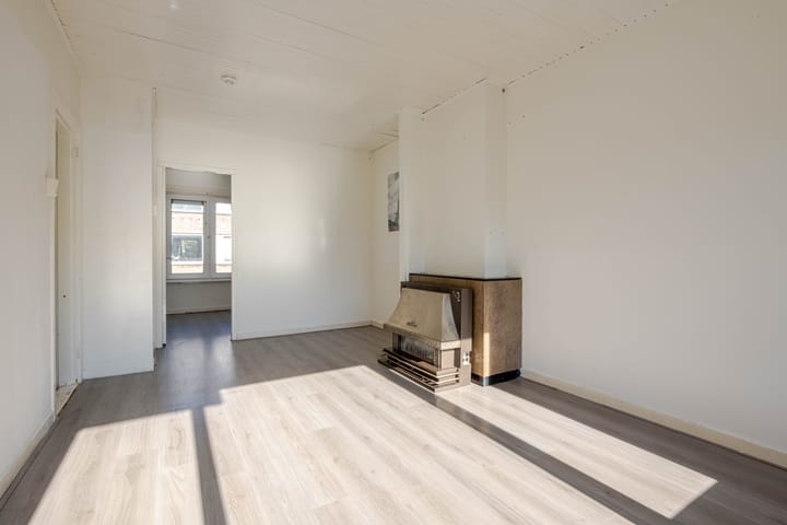 Foto 8 van Wieringerstraat 14-B