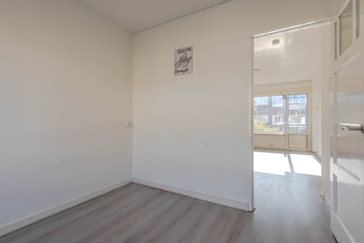 Foto 9 van Wieringerstraat 14-B